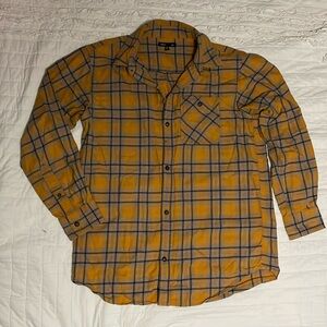 Gap kids size xxl (size 18-20) cozy button down with cool buttons